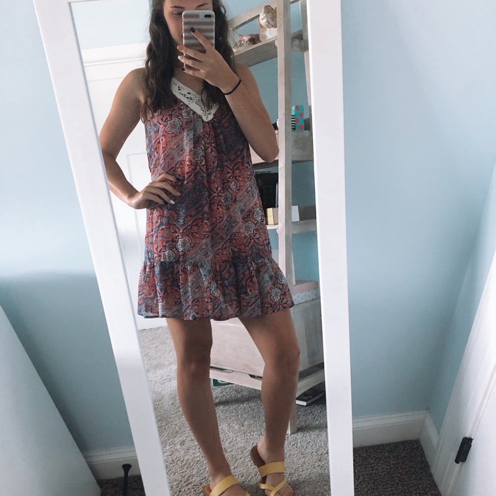 super cute flowy summer dress